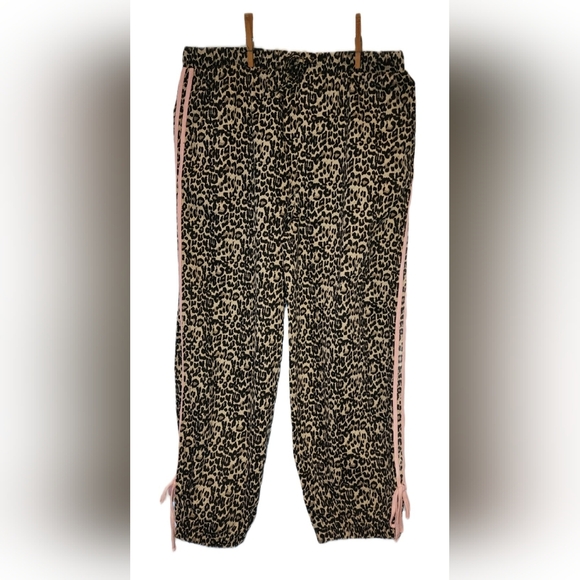 Bibi Leopard Print Jogger Pants with Pink Stripes. Size XL. - Picture 4 of 7
